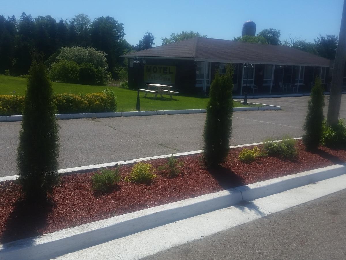 Orono Twin Oaks Motel מראה חיצוני תמונה