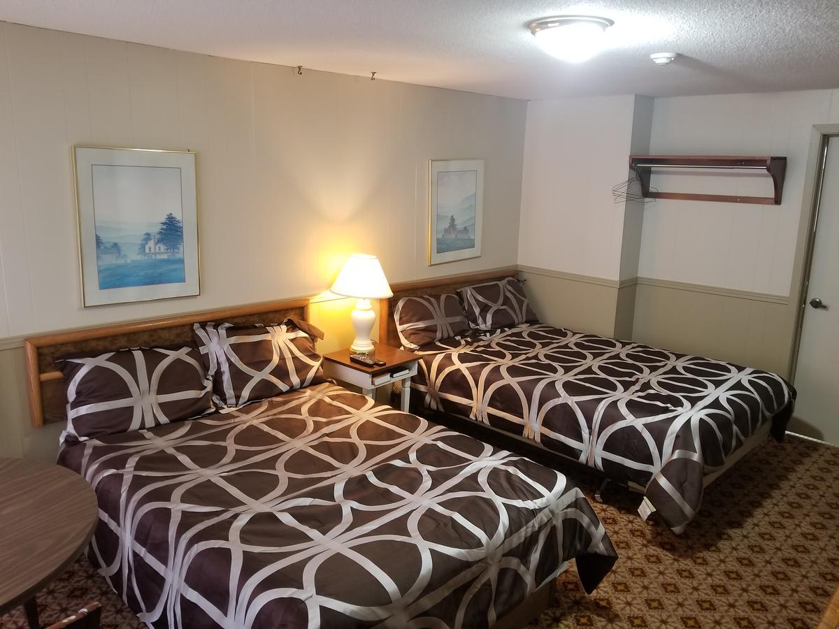 Orono Twin Oaks Motel מראה חיצוני תמונה