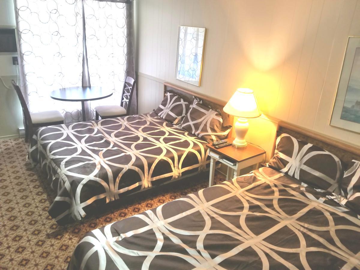 Orono Twin Oaks Motel מראה חיצוני תמונה