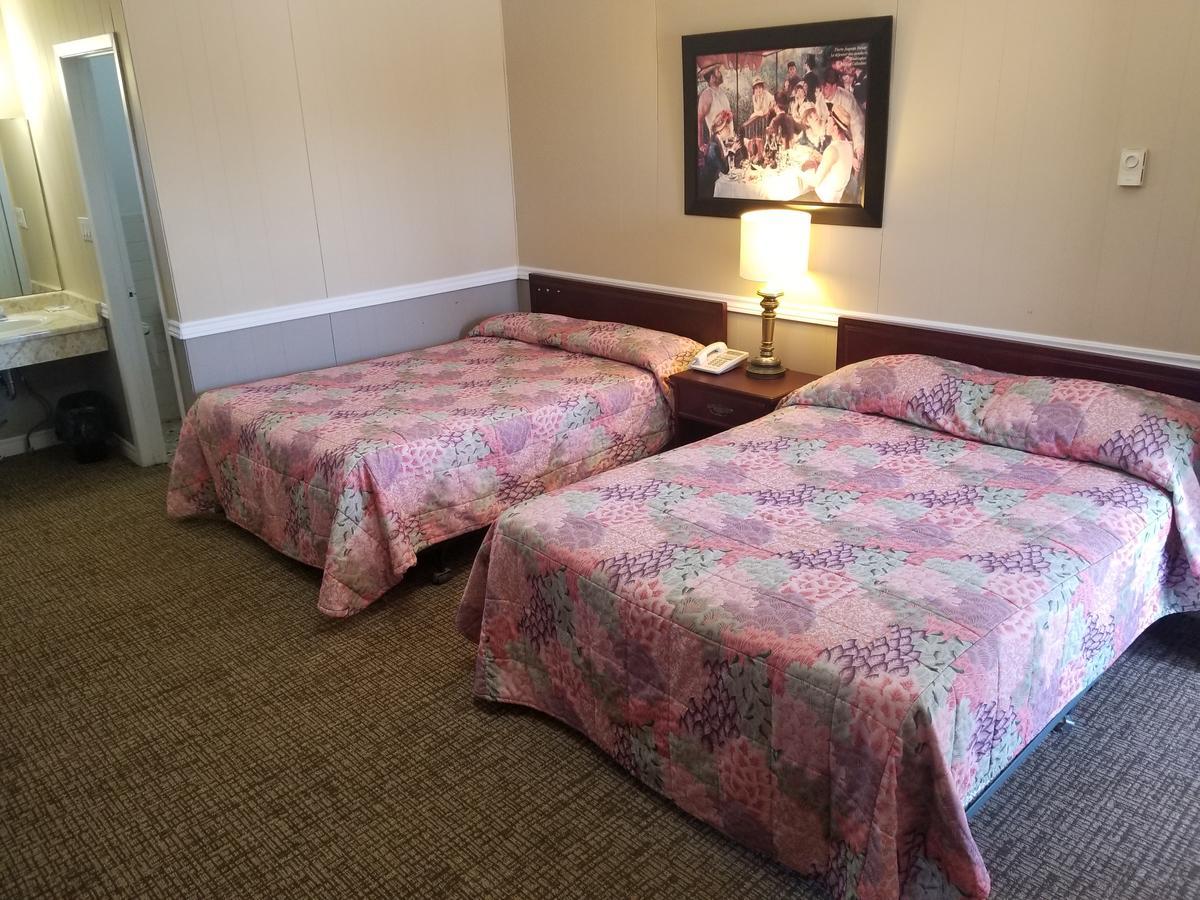 Orono Twin Oaks Motel מראה חיצוני תמונה