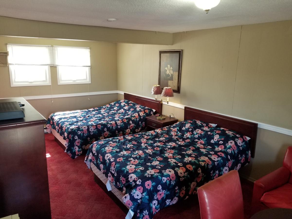 Orono Twin Oaks Motel מראה חיצוני תמונה